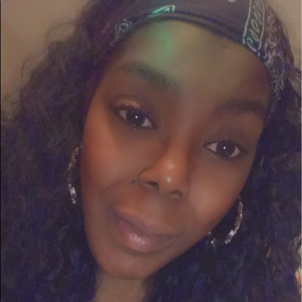 Meet your Posher, Laylah